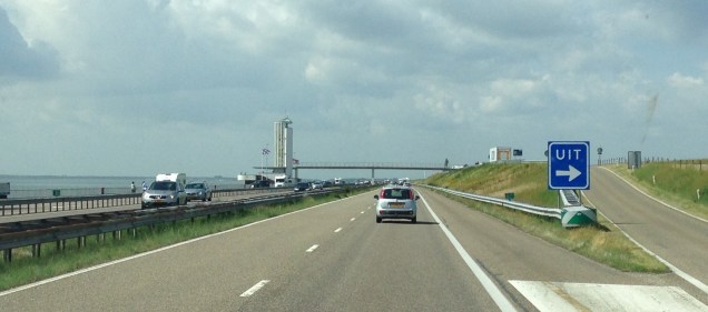 E94E3DB1-A9EE-4E6A-A89A-B7230AFDFAB6